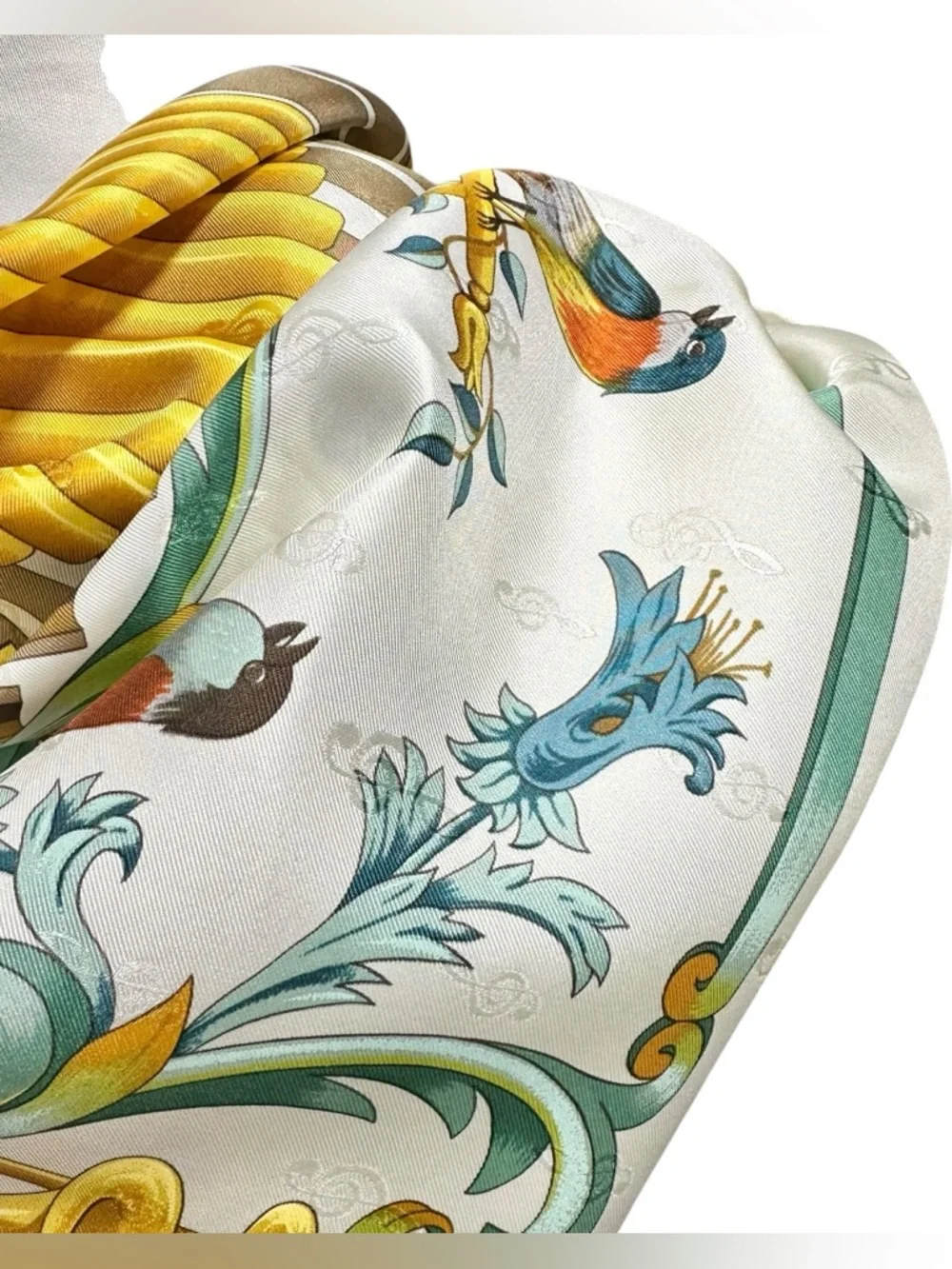 Hermes 100% Silk “Orgauphone” White Gold Green & Blue 90x90cm Large Square Scarf - Picture 7 of 12